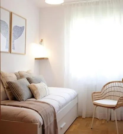 Apartment R2R - Casa Rtpg Castrillon - 11A02
